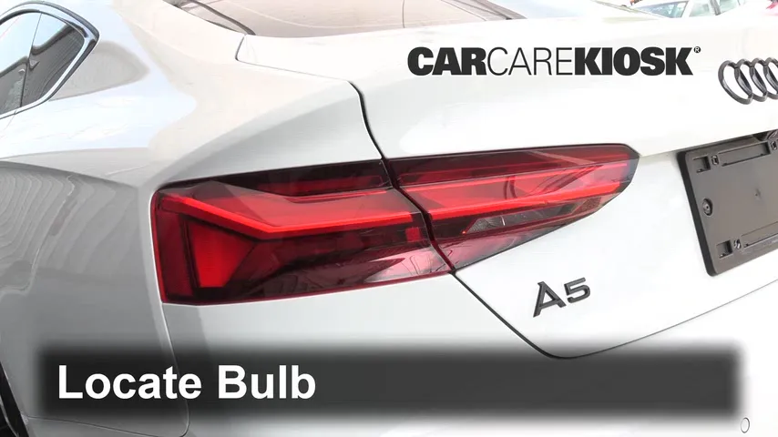 2022 Audi A5 Sportback Prestige 2.0L 4 Cyl. Turbo MHEV Lights